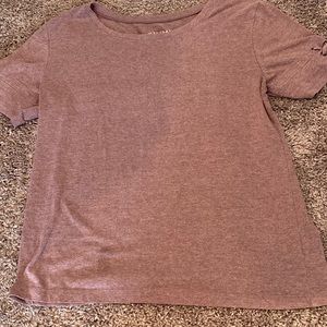 Mudd Top with twisted sleeves